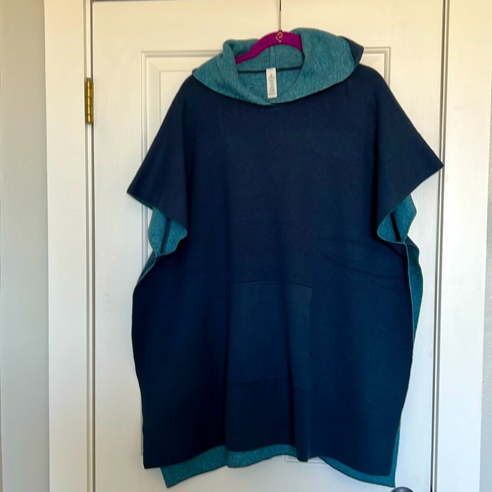 Lululemon All In A Day Hooded Blue Poncho Cashmere Blend One.